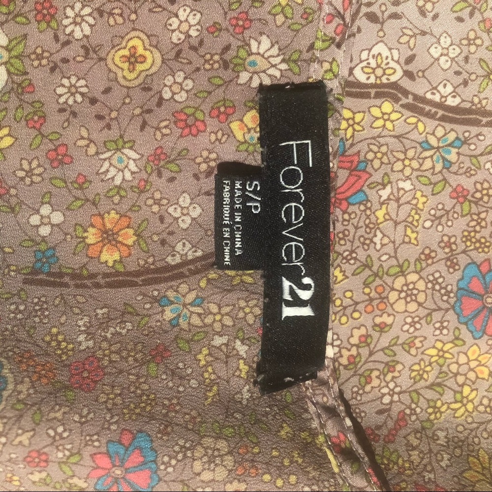 Patterned Dress - Picture 3 of 3